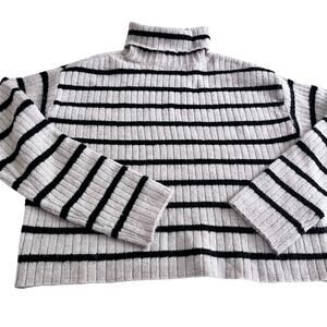 H&M girls nuetral striped ribed boxy turtleneck sweater size 16/18